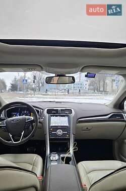 Седан Ford Fusion 2016 в Кропивницком