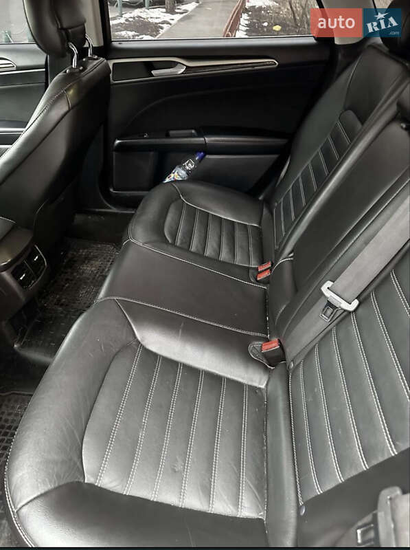 Седан Ford Fusion 2015 в Киеве фото 8 Седан Ford Fusion 2015 в Киеве