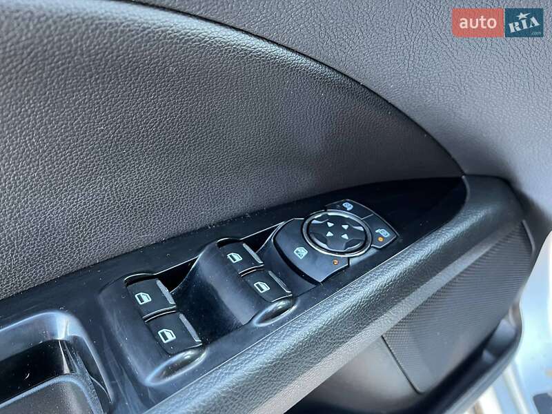 Седан Ford Fusion 2013 в Киеве