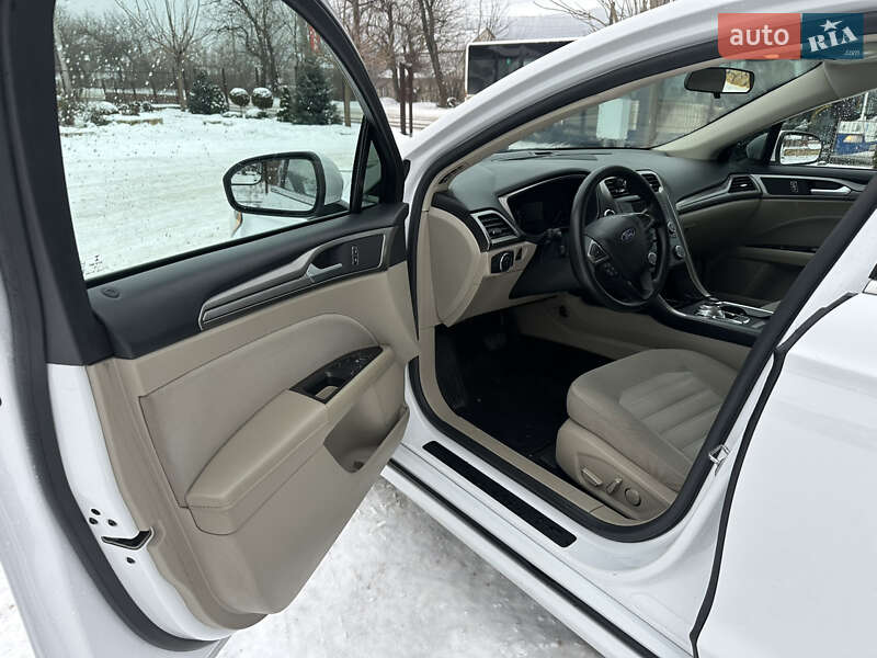 Седан Ford Fusion 2016 в Могилев-Подольске