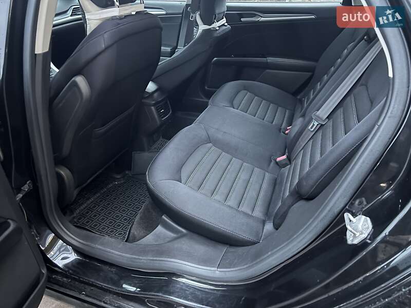 Седан Ford Fusion 2013 в Киеве