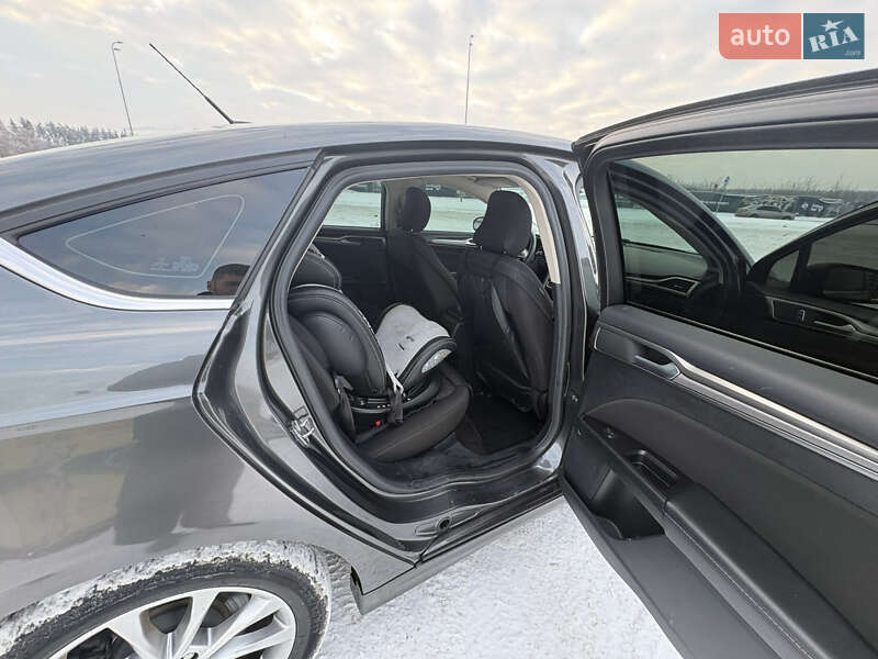 Седан Ford Fusion 2017 в Киеве