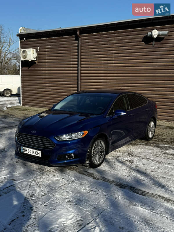 Седан Ford Fusion 2015 в Сумах