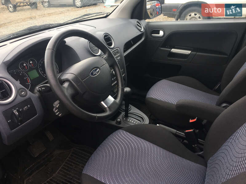 Хэтчбек Ford Fusion 2010 в Киеве