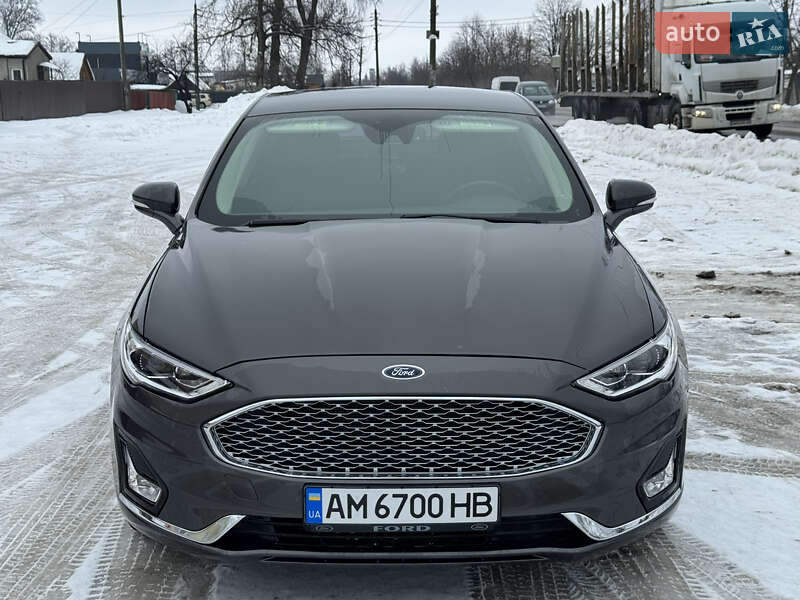 Седан Ford Fusion 2019 в Коростені