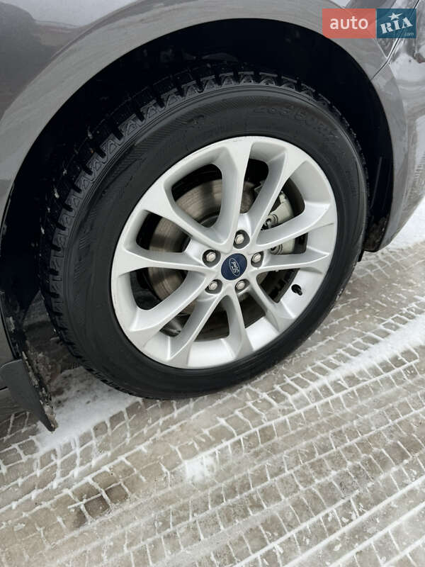 Седан Ford Fusion 2019 в Коростені