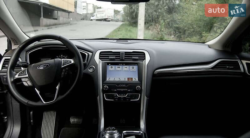 Седан Ford Fusion 2019 в Коростені