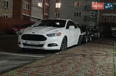 Седан Ford Fusion 2015 в Тернополі