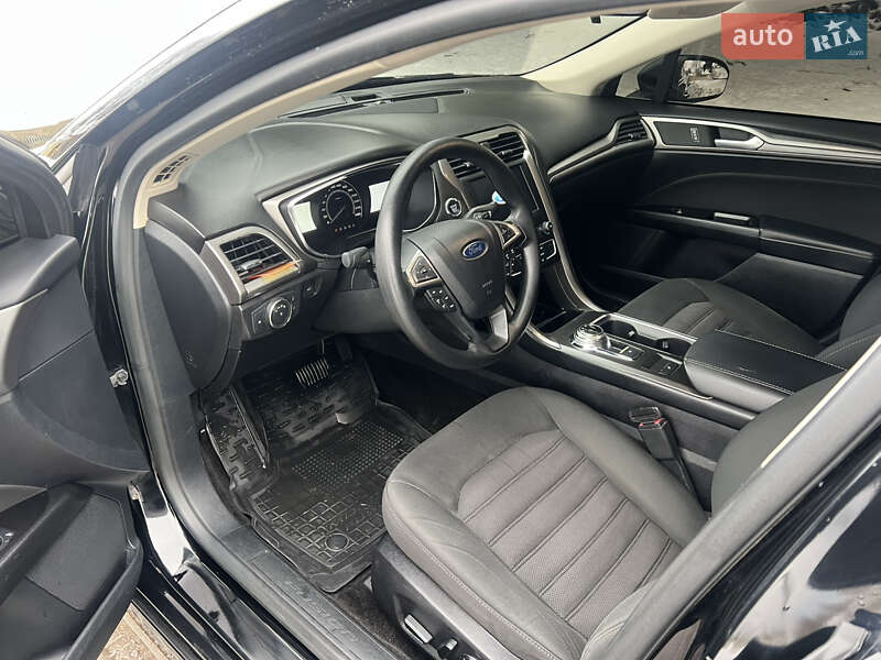 Седан Ford Fusion 2017 в Остроге фото 12 Седан Ford Fusion 2017 в Остроге