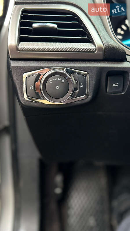 Седан Ford Fusion 2016 в Києві