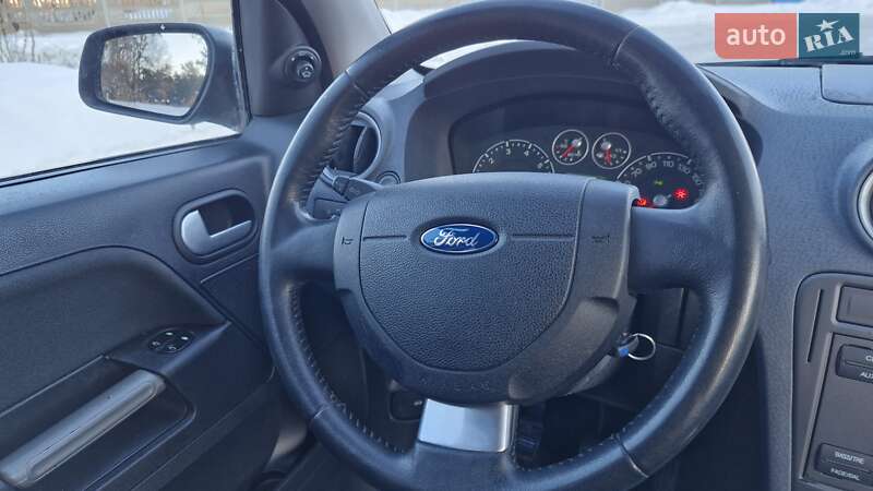 Хетчбек Ford Fusion 2008 в Чернігові