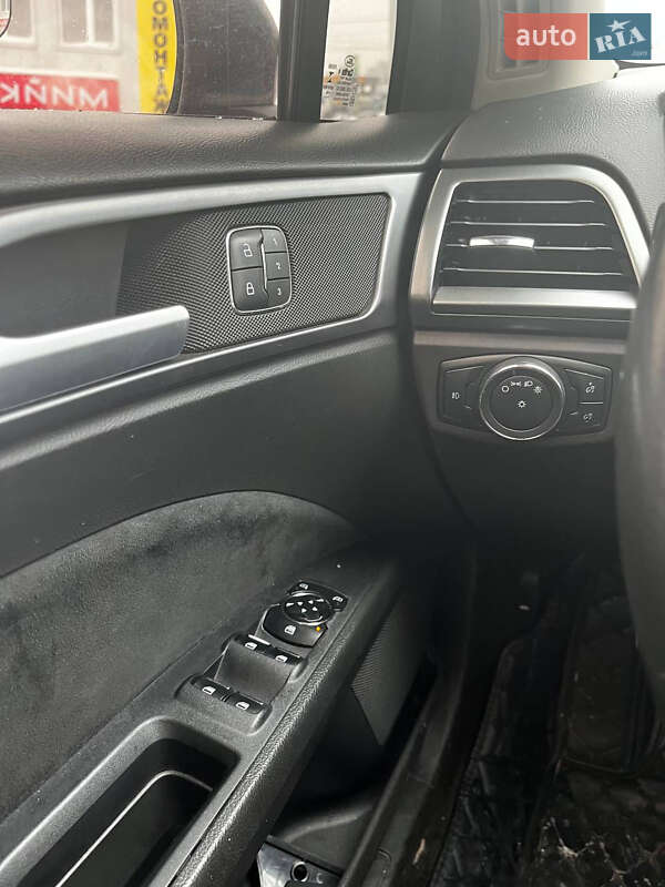 Седан Ford Fusion 2014 в Киеве фото 15 Седан Ford Fusion 2014 в Киеве