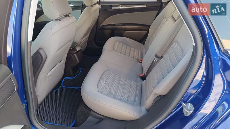 Седан Ford Fusion 2015 в Киеве