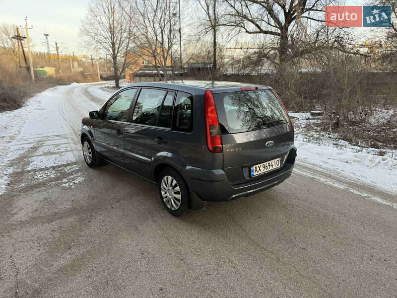 Хетчбек Ford Fusion 2003 в Дніпрі