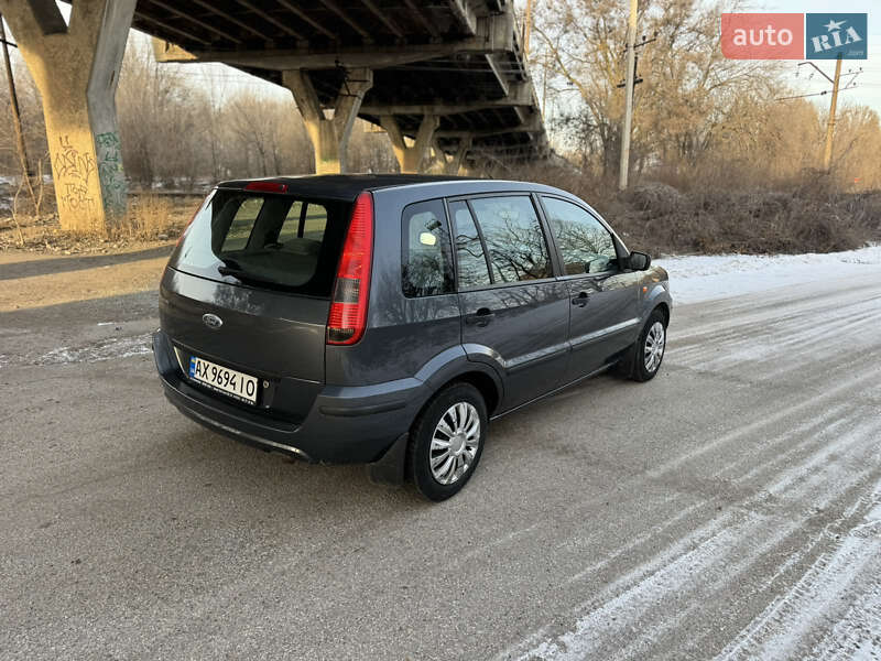 Хетчбек Ford Fusion 2003 в Дніпрі