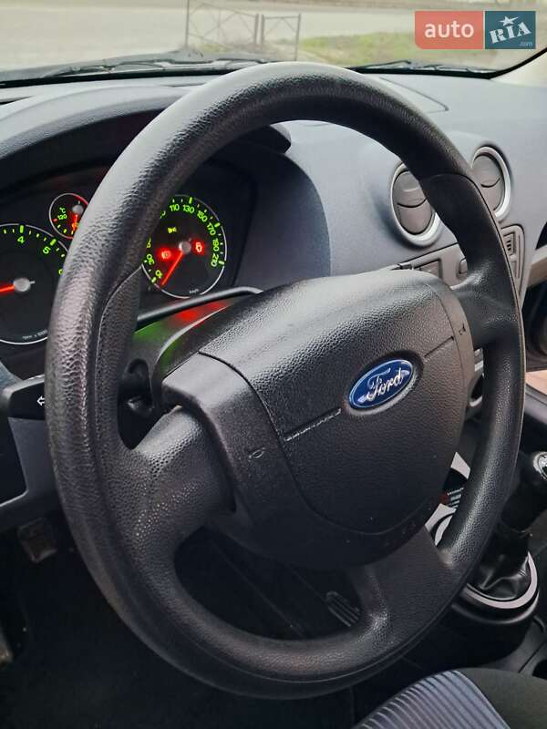 Хетчбек Ford Fusion 2009 в Прилуках