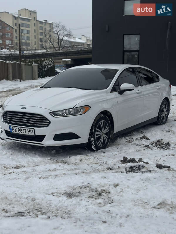 Седан Ford Fusion 2013 в Ивано-Франковске