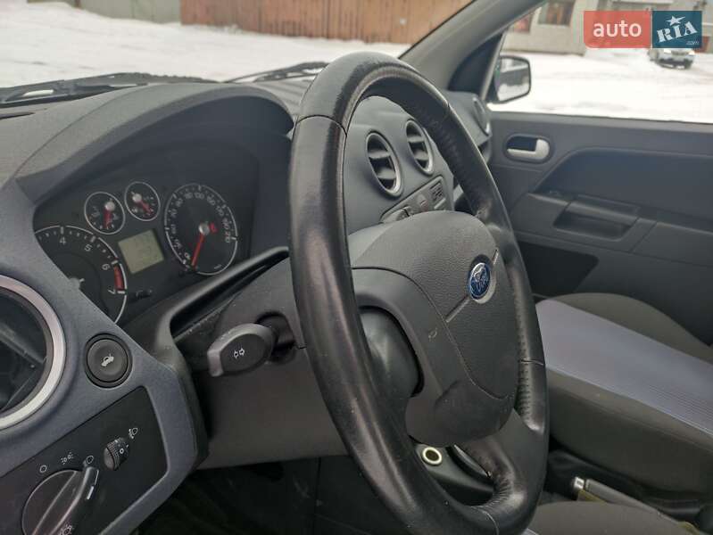 Хэтчбек Ford Fusion 2009 в Чернигове