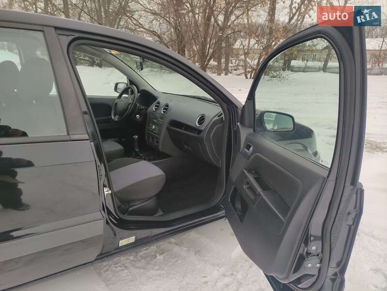 Хэтчбек Ford Fusion 2009 в Чернигове