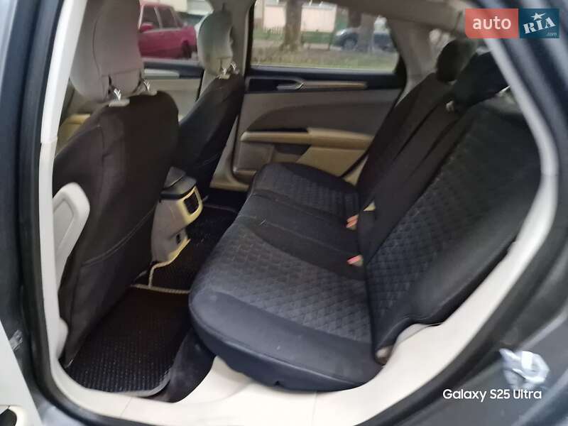 Седан Ford Fusion 2013 в Черкассах