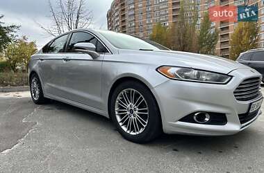 Седан Ford Fusion 2013 в Вишневом