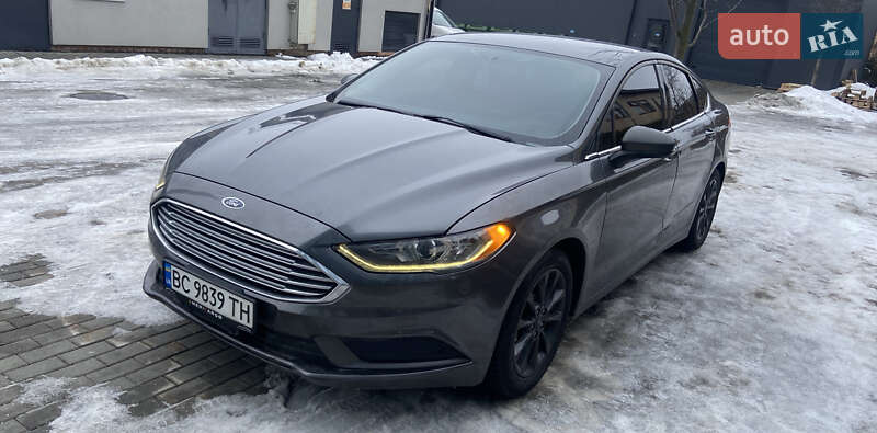 Седан Ford Fusion 2016 в Львове