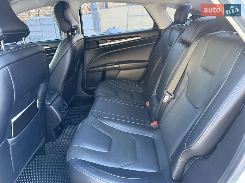 Седан Ford Fusion 2018 в Харкові