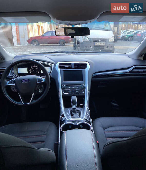 Седан Ford Fusion 2016 в Києві фото 9 Седан Ford Fusion 2016 в Києві
