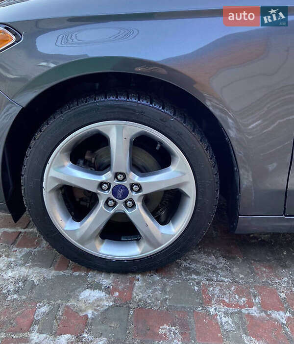 Седан Ford Fusion 2016 в Києві фото 16 Седан Ford Fusion 2016 в Києві