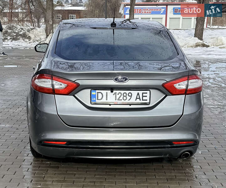 Седан Ford Fusion 2013 в Стрые