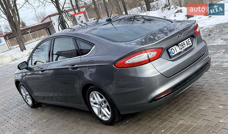Седан Ford Fusion 2013 в Стрые