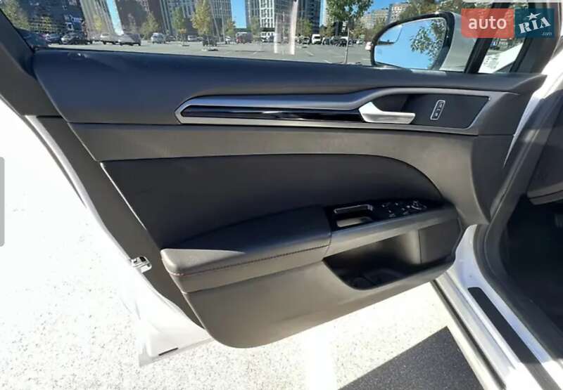 Седан Ford Fusion 2013 в Киеве фото 21 Седан Ford Fusion 2013 в Киеве