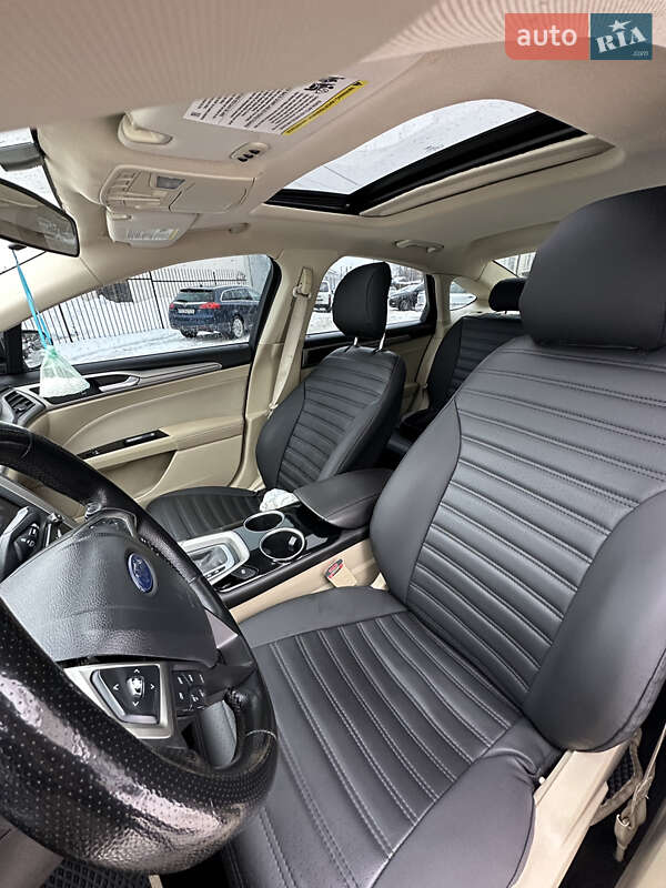 Седан Ford Fusion 2012 в Чернигове