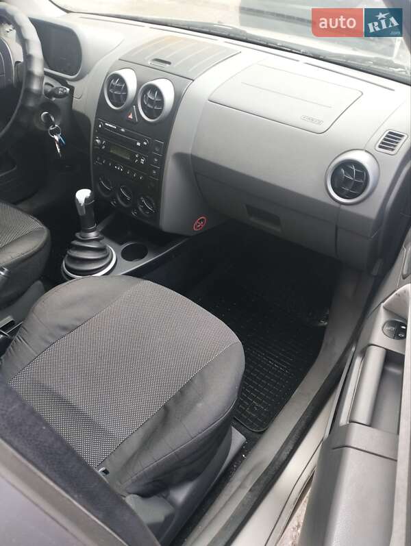 Хэтчбек Ford Fusion 2003 в Виннице