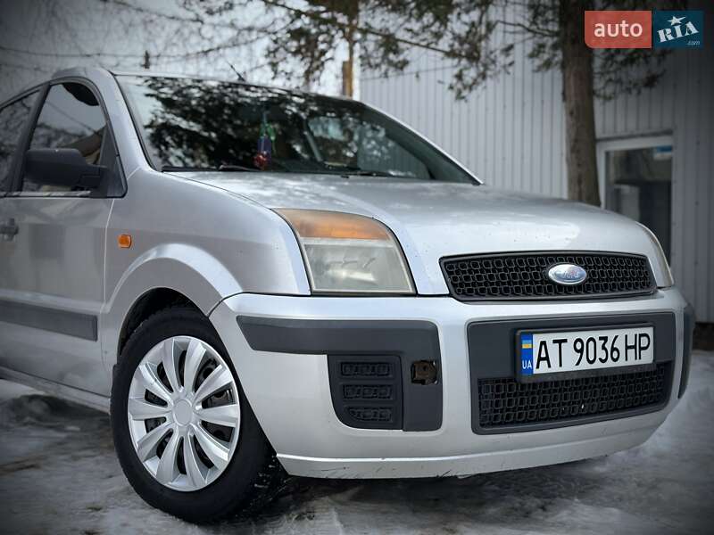 Хэтчбек Ford Fusion 2006 в Ивано-Франковске
