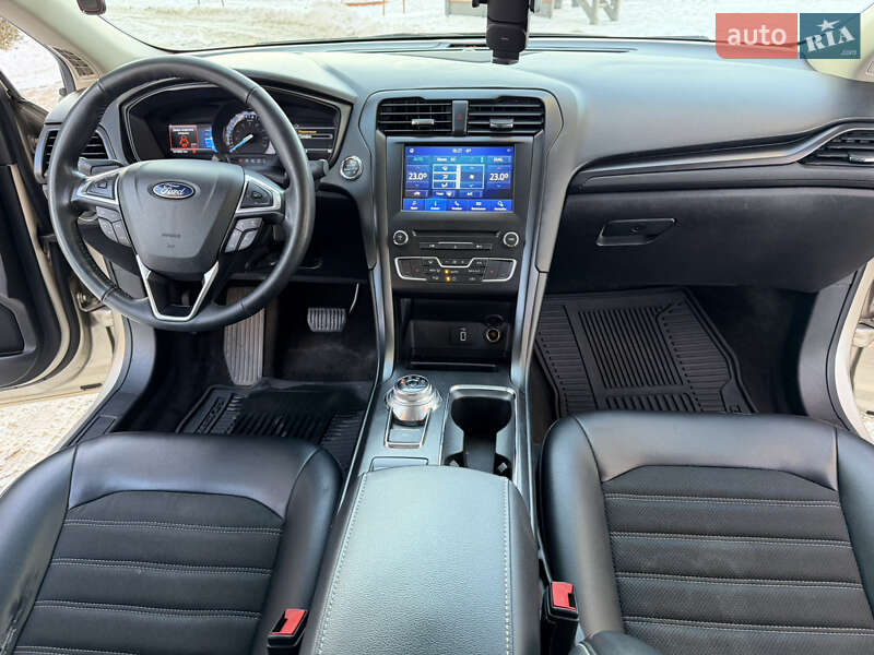 Седан Ford Fusion 2018 в Киеве фото 21 Седан Ford Fusion 2018 в Киеве
