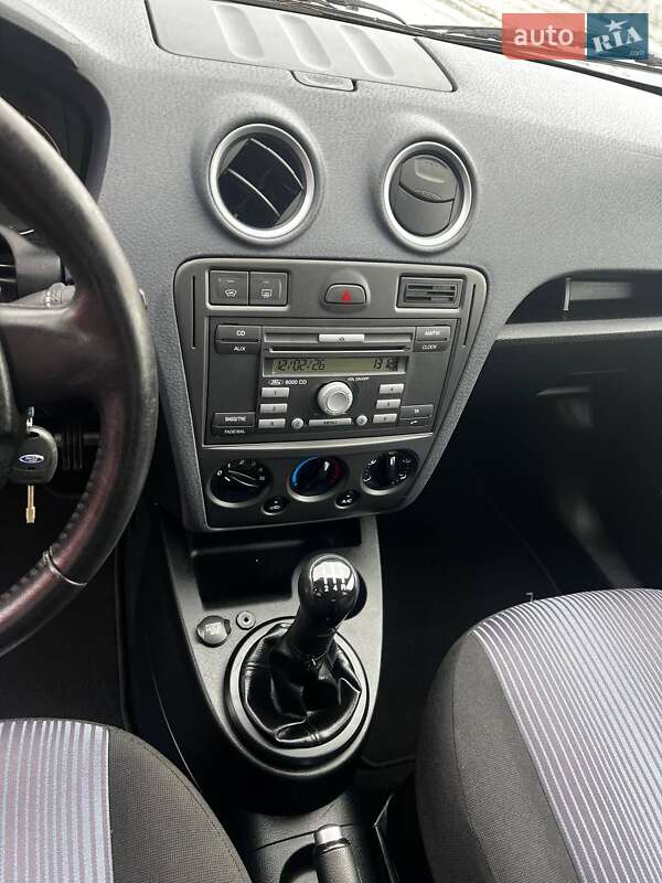 Хэтчбек Ford Fusion 2011 в Кременчуге фото 21 Хэтчбек Ford Fusion 2011 в Кременчуге