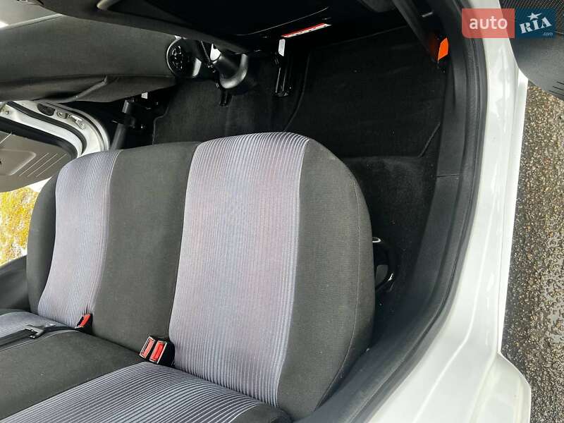 Хэтчбек Ford Fusion 2011 в Кременчуге фото 28 Хэтчбек Ford Fusion 2011 в Кременчуге