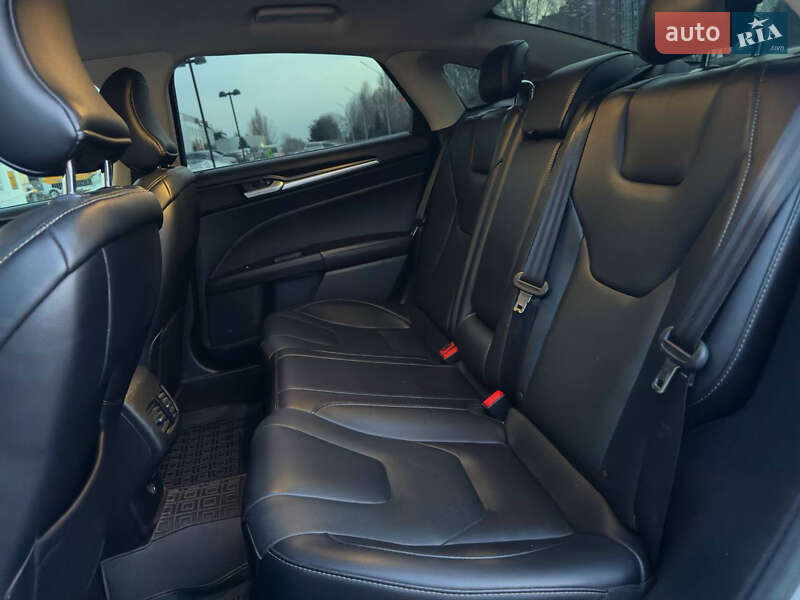 Седан Ford Fusion 2016 в Днепре