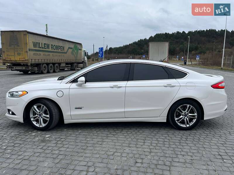 Седан Ford Fusion 2015 в Миколаєві