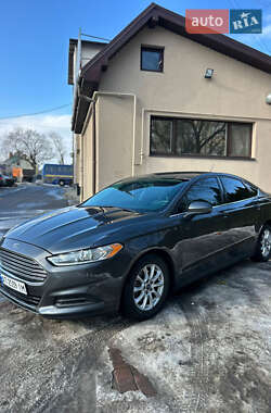 Седан Ford Fusion 2015 в Ивано-Франковске