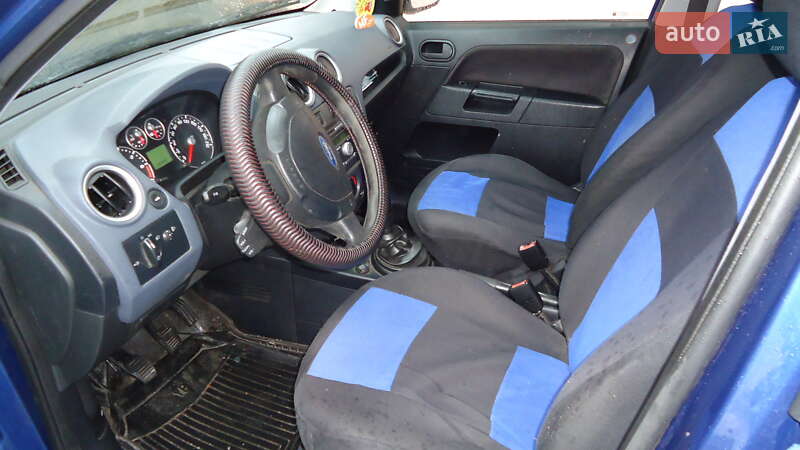 Хэтчбек Ford Fusion 2006 в Умани фото 6 Хэтчбек Ford Fusion 2006 в Умани
