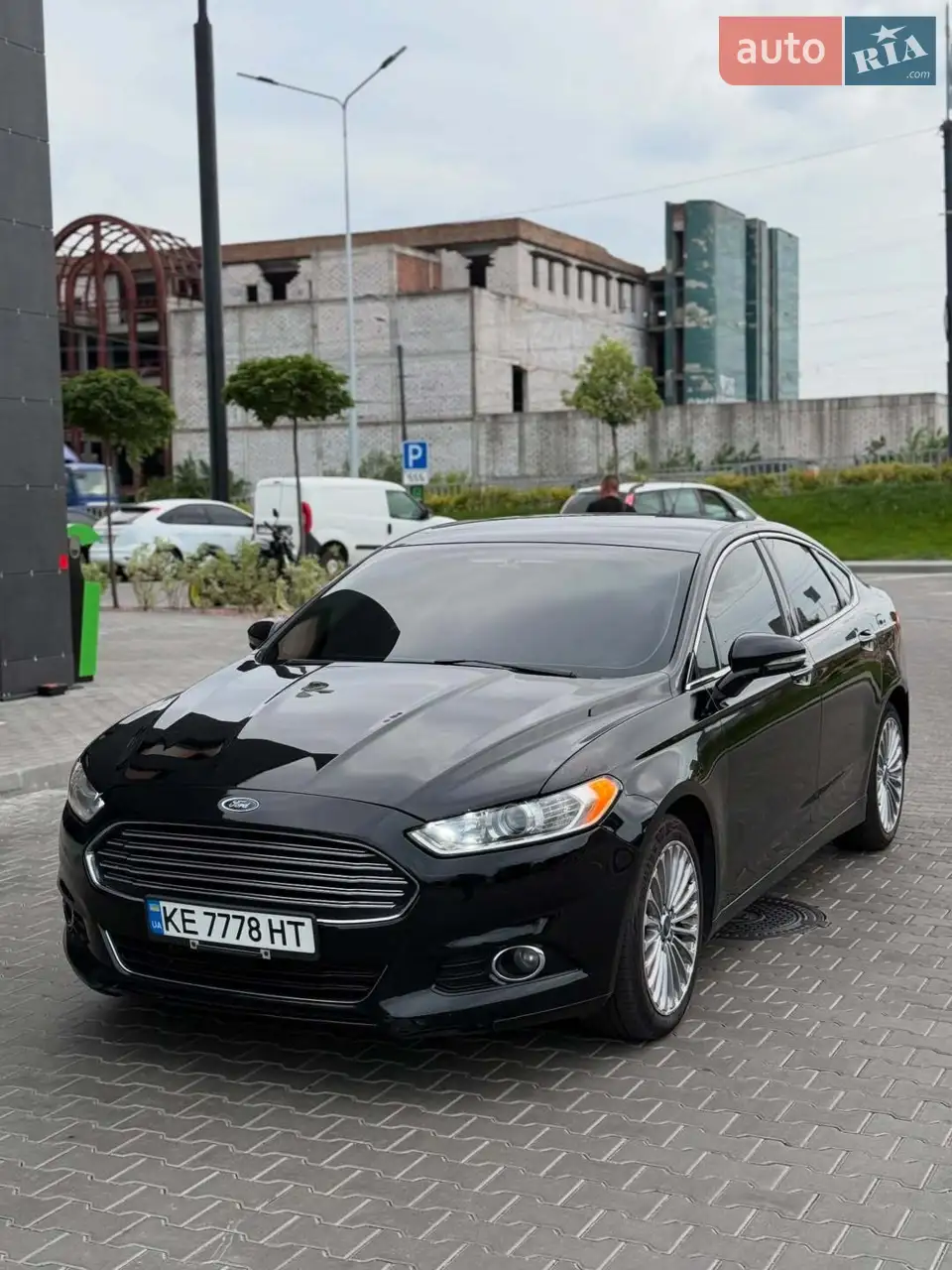 2016 Ford Fusion - мініатюра 28