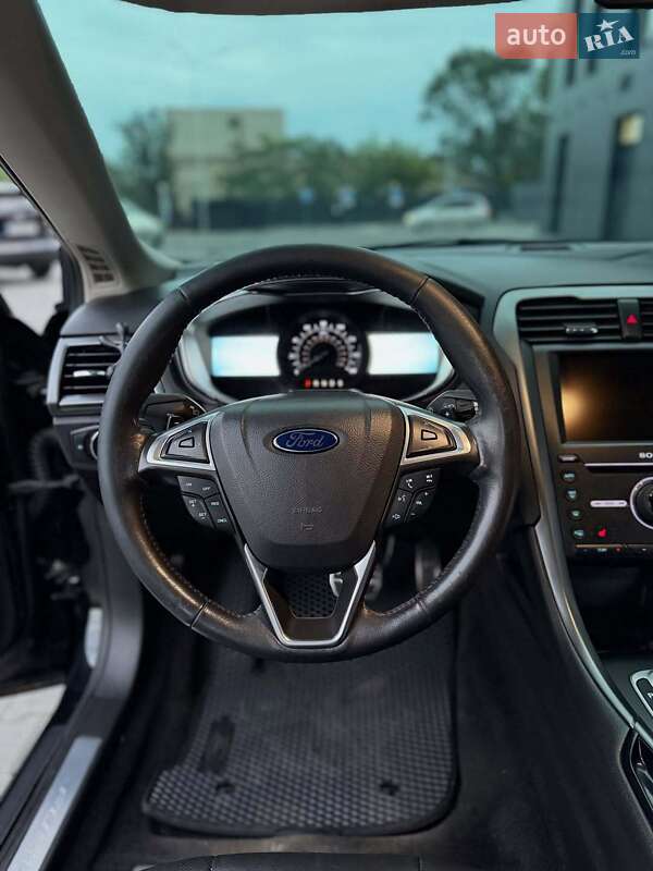 Седан Ford Fusion 2016 в Луцке