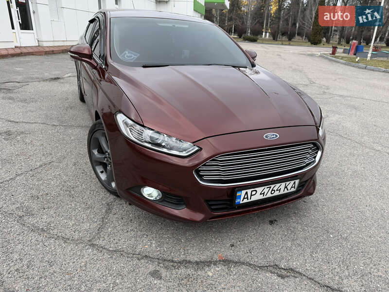 Седан Ford Fusion 2015 в Вишневому