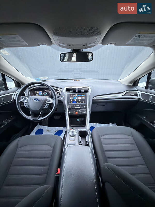 Седан Ford Fusion 2019 в Ивано-Франковске