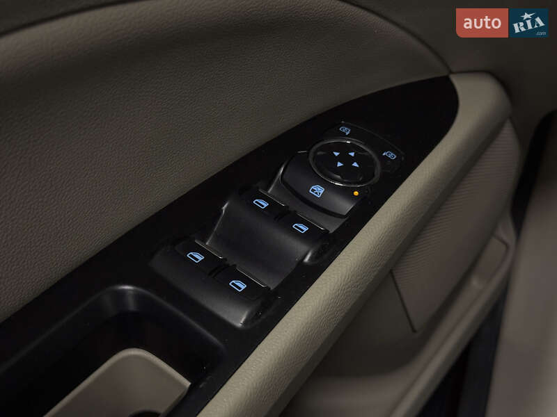 Седан Ford Fusion 2016 в Николаеве фото 31 Седан Ford Fusion 2016 в Николаеве