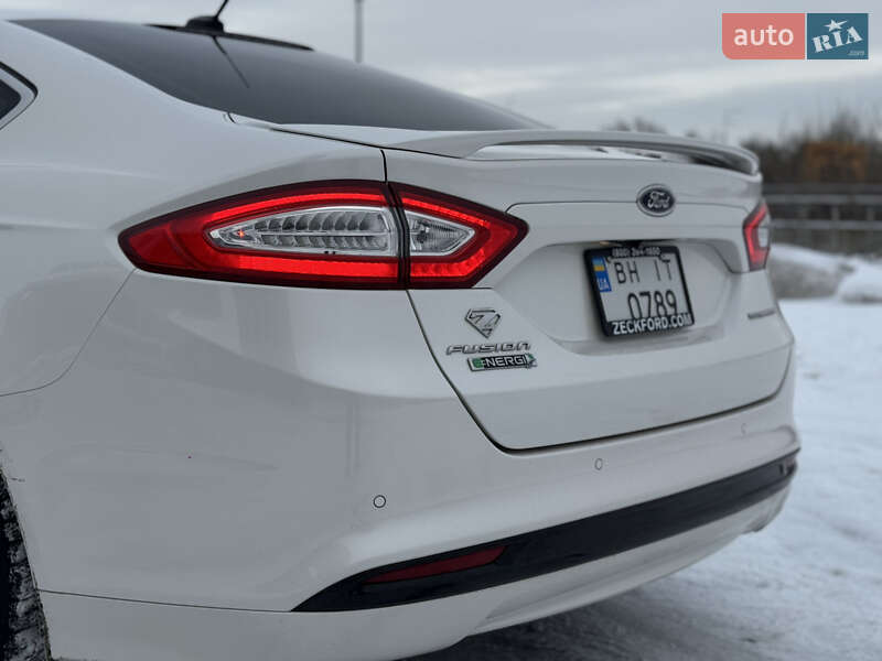 Седан Ford Fusion 2015 в Киеве