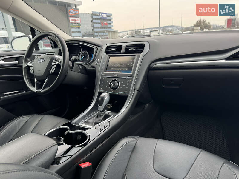 Седан Ford Fusion 2015 в Киеве