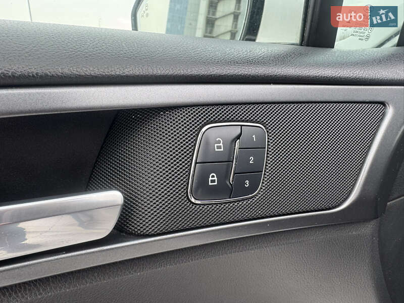 Седан Ford Fusion 2015 в Киеве